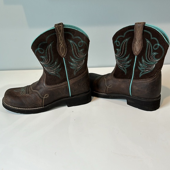 Ariat cowboy boots size 5 - Picture 5 of 6